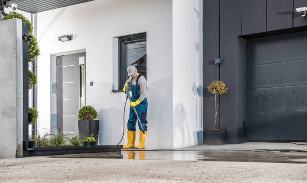 Best Pool Deck Cleaning  in Flora, AL